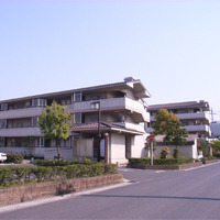 草加新善町住宅