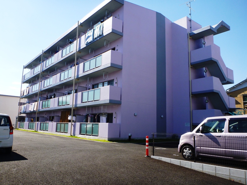 草加新善町西住宅